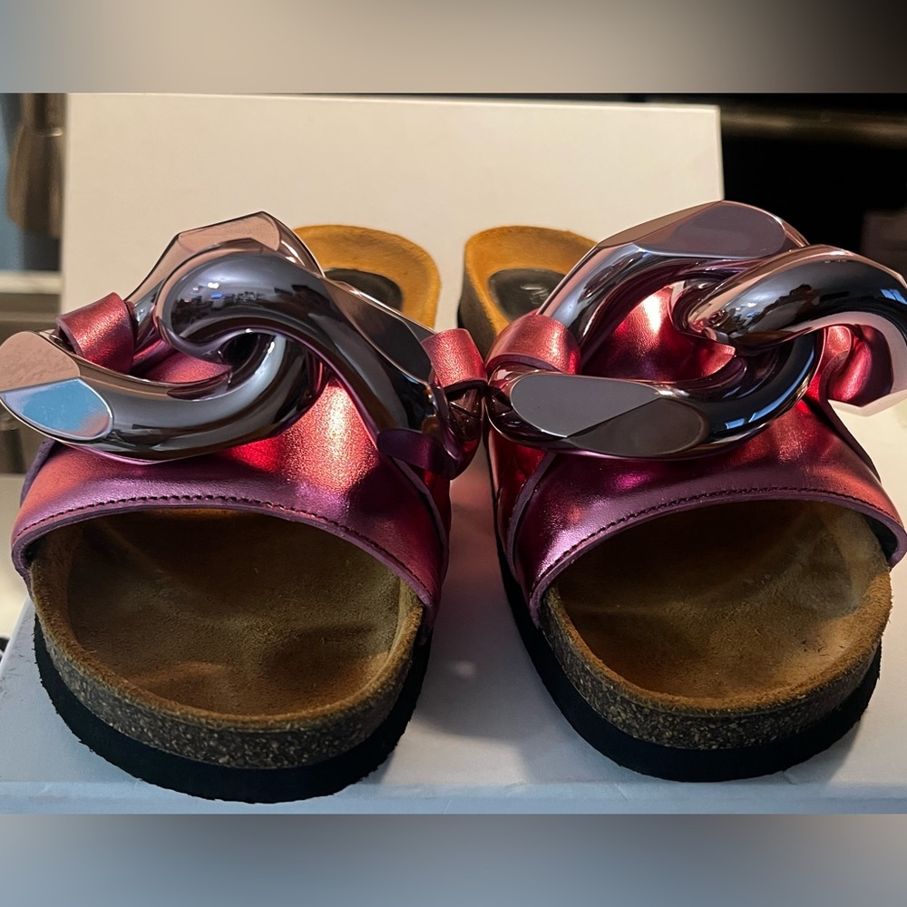 JW Anderson chain slide - Picture 4 of 5